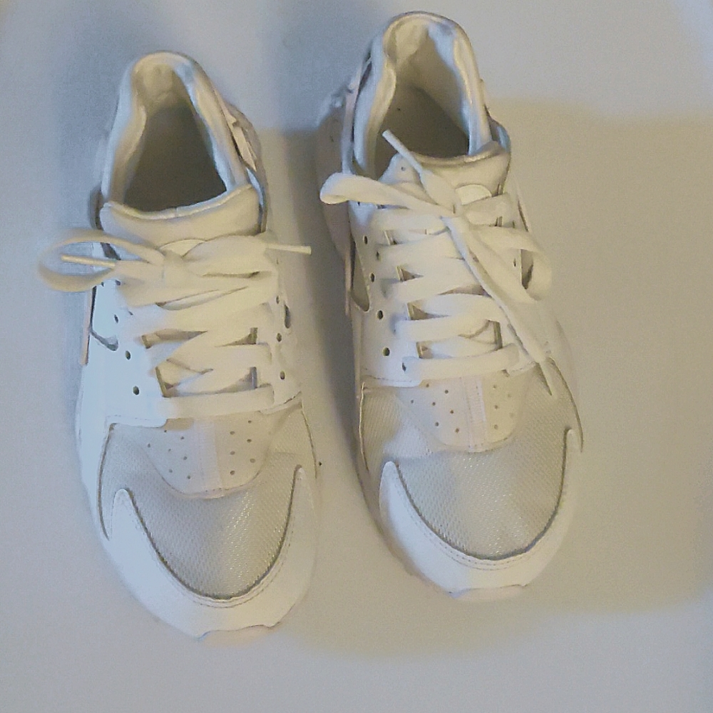 ***SOLD***Nike Huarache Sneakers